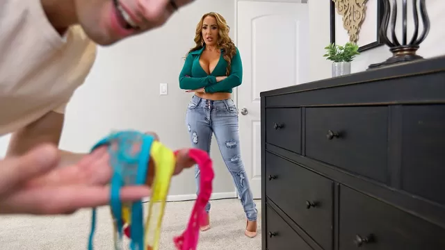 Порно рассказы: нюхать трусики - секс истории без цензуры Порно рассказы: нюхать трусики - секс истории без цензуры