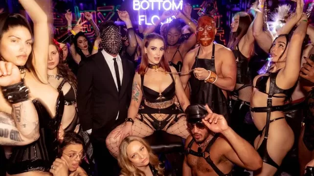 Зрелые женщины + Женское доминирование порно видео – clubksamata.ru Зрелые женщины + Женское доминирование порно видео – clubksamata.ru